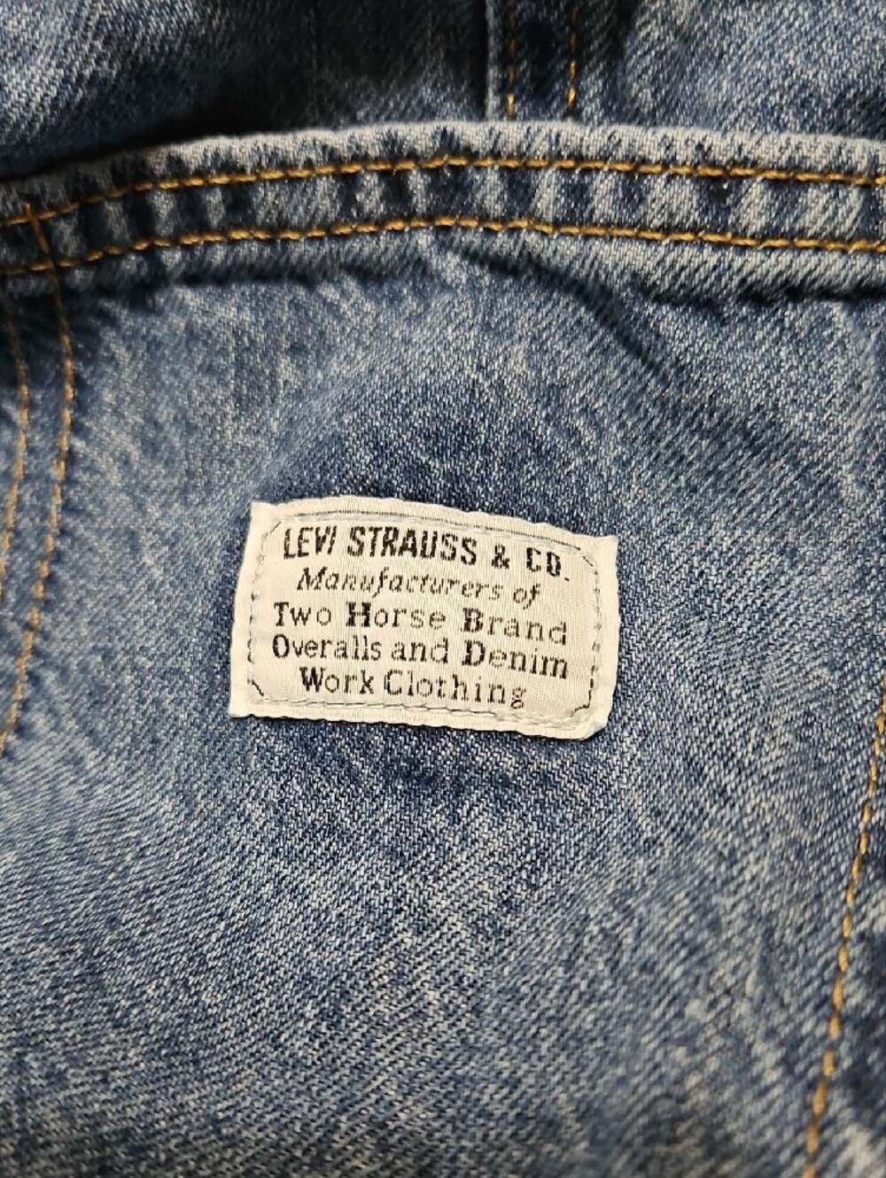 Levi's Denim Short Bib Overalls - Blue Women Jeans Overalls Size L - Picture 5 of 15